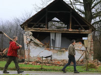 ﻿potres hrvaška petrinja / Foto: Andrej Petelinšek, Večer