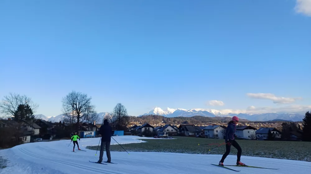 V Nordijskem centru Bonovec je te dni prava zimska tekaška idila. Foto: Tina Jereb