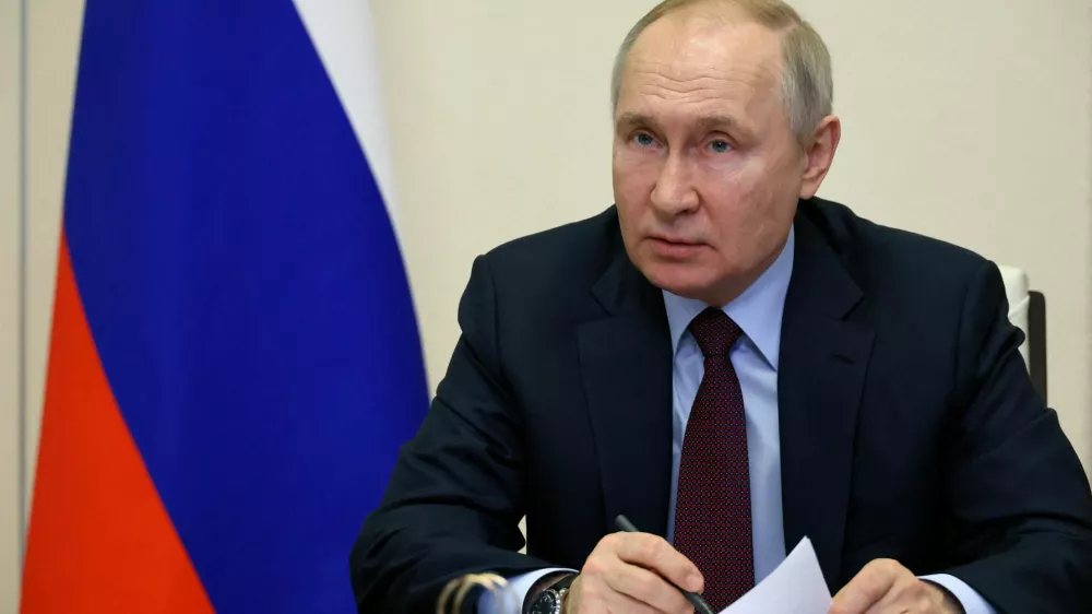 FILE PHOTO: Russian President Vladimir Putin chairs a meeting with government members via a video link from a residence outside Moscow, Russia, January 11, 2023. Sputnik/Mikhail Klimentyev/Kremlin via REUTERS ATTENTION EDITORS - THIS IMAGE WAS PROVIDED BY A THIRD PARTY./File Photo