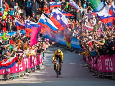 - Primož Roglič, zmagovalec dirke po Italiji.- 27.05.2023 - Kolesarska dirka po Italiji Giro d'Italia 2023 – 20. etapa - gorski kronometer Trbiž - Svete Višarje (18,6 km),//FOTO: Bojan Velikonja