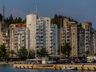 26.07.2022., Ploce - Polazak iz Luke Ploce Posebnog Trajekta. Jadrolinija je organizirala posebnu trajektnu liniju koja ce docekat vatromet ispod mosta. Photo: Zvonimir Barisin/PIXSELL