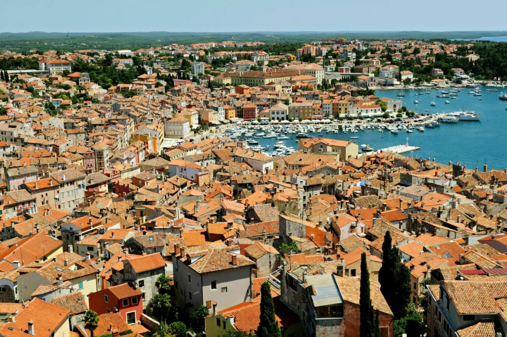 F565TA Old town and harbor of Rovinj seen from the bell tower of Saint Euphemia?s basilica, Istria, Croatia