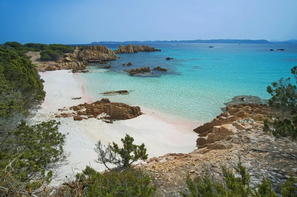 Pink Beach, Spiaggia Rosa or Cala di Roto, Island of Budelli; La Maddalena Archipelago, Bocche di Bonifacio, Sardinia, Italy, Europe,Image: 675724633, License: Rights-managed, Restrictions:, Model Release: no