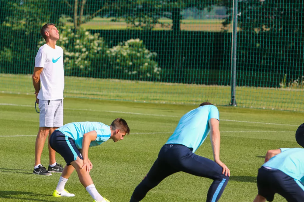 ﻿Srečko Katanec selektor- 01.06.2017 - Nacionalni nogometni center Brdo pri Kranju - nogometna reprezentanca - trening - priprave na kvalifiakcijsko tekmo proti Malti za svetovno prvenstvo SP 2018//FOTO: Bojan Velikonja,