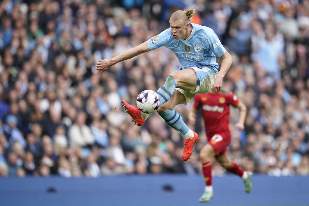 Manchester City's Erling Haaland is in action during the English Premier League soccer match between Manchester City and Wolverhampton Wanderers at the Etihad Stadium in Manchester, England, Saturday, May 4, 2024. (AP Photo/Dave Thompson) / Foto: Dave Thompson