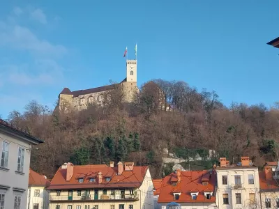 Po mnenju kustosa za srednji vek iz Mestnega muzeja Ljubljana Martina Horvata je pravilno poimenovanje grajske vzpetine Grajski grič, na njem pa so tri mikrolokacije: grad kot objekt, Šance in Orlov vrh. Foto: Vanja Brkić