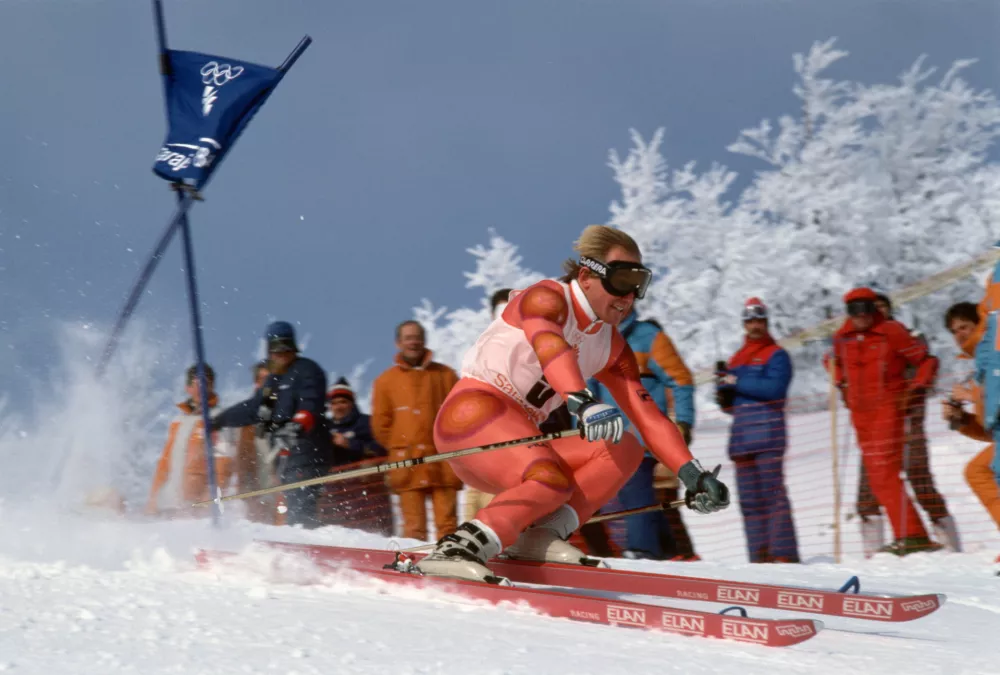 Bojan Krizaj of Yugoslavia competes in the slalom at the Sarajevo Winter Olympic Games. (Photo by © Wally McNamee/CORBIS/Corbis via Getty Images) / Foto: Wally Mcnamee