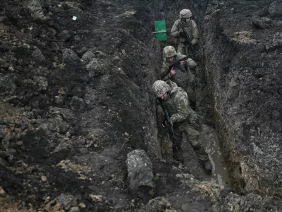 Servicemen of 110th Brigade of the Territorial Defence Forces of Ukraine attend a training, amid Russia's attack on Ukraine, in Zaporizhzhia region, Ukraine January 26, 2025. REUTERS/Stringer