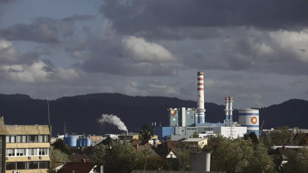 - 06.11.2023 - Termoelektrarna Toplarna Ljubljana Moste, TE-TOL - vroči zagonski preizkus nove plinsko-parne enote //FOTO: Luka Cjuha