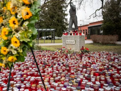 Velenje.Dan zalovanja v spomin na zrtve tragicne nesrece v Premogovniku Velenje.