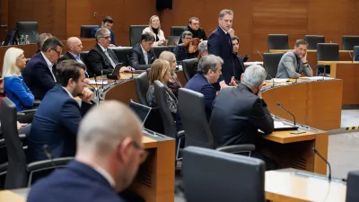 Ljubljana, drzavni zbor.Redna seja drzavnega zbora s poslanskimi vprasanji predsedniku vlade Robertu Golobu in ministrom.Predsednik vlade Robert Golob.