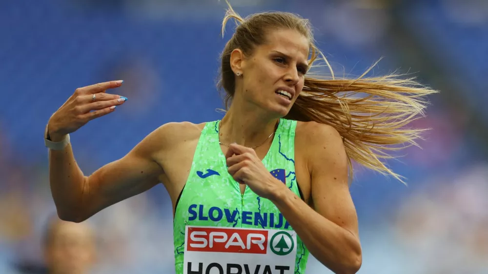 Anita Horvat je v teku na 800 m v Beogradu za tri stotinke zgrešila normo za nastop na dvoranskem evropskem prvenstvu. Foto: Reuters