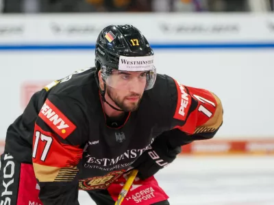 FILED - 09 November 2023, Bavaria, Landshut: Germany's Tobias Eder in action during the Germany Cup Ice hockey group stage match between Germany and Denmark. Germany ice hockey national team player Tobias Eder has died at the age of 26 due to complications from a cancer, his Eisbären Berlin team said on Wednesday, citing Eder's family. Photo: Christian Kolbert/dpa