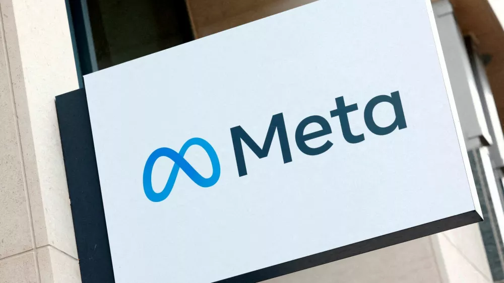 FILE PHOTO: The logo of Meta Platforms' business group is seen in Brussels, Belgium December 6, 2022. REUTERS/Yves Herman/File Photo