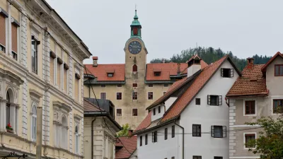 Idrija je lepo, prijetno mesto s številnimi zgodbami. / Foto: Istock