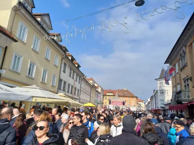 Lani so ob praznovanju kulturnega dne v Kranju našteli približno 25.000 obiskovalcev.