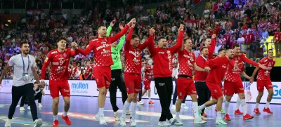 Handball - IHF Handball World Championships 2025 - Semi Final - France v Croatia - Zagreb Arena, Zagreb, Croatia - January 30, 2025 Croatia players celebrate winning their semi final match REUTERS/Antonio Bronic