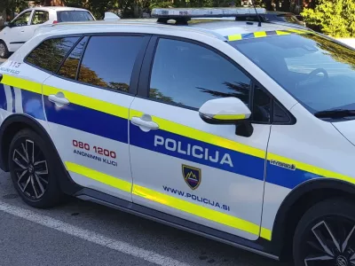 Policijski avto