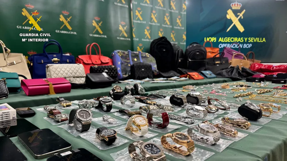 Kriminalna združba, v kateri je bilo sedem albanskih državljanov, je uspela nakrasti za deset milijonov evrov različnega blaga. 