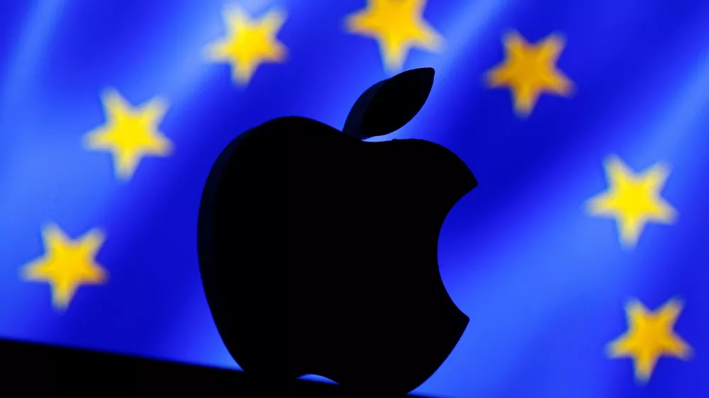 FILE PHOTO: A 3D printed Apple logo is seen in front of a displayed European Union flag in this illustration taken September 2, 2016. REUTERS/Dado Ruvic/Illustration/File Photo