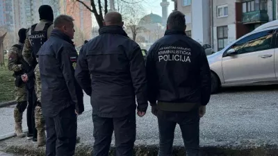 Policisti pod vodstvom tožilstva sarajevskega kantona izvajajo obsežno operativno-taktično operacijo pod imenom Brut. Iščejo osumljene za umor Satka Zovka. 