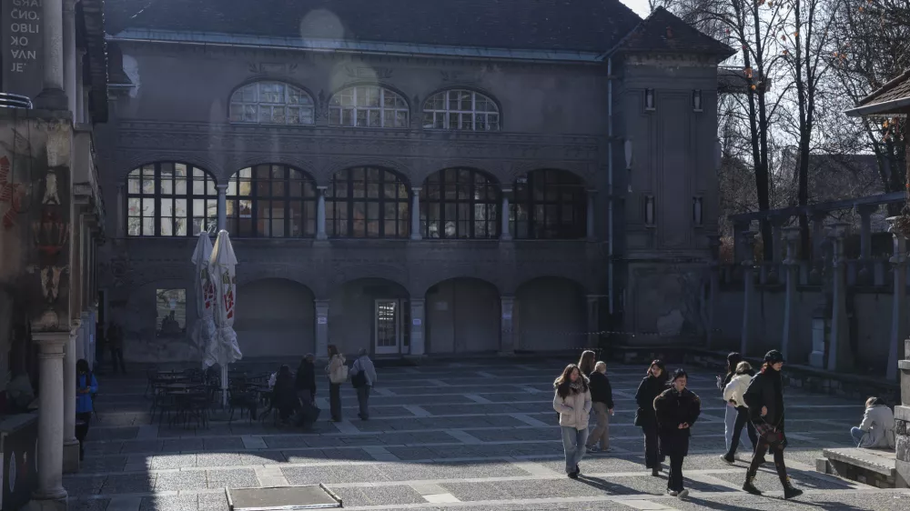 - 04.02.2025 - Križanke - srednja šola za oblikovanje in fotografijo//FOTO: Jaka Gasar