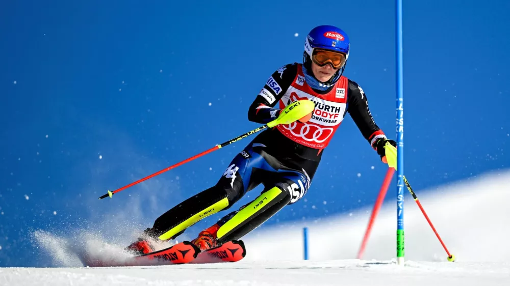 Alpine Skiing - FIS Alpine ski World Cup - Women's Slalom - Are, Sweden - March 10, 2024 Mikaela Shiffrin of the U.S. in action Pontus Lundahl/TT News Agency via REUTERS   ATTENTION EDITORS - THIS IMAGE WAS PROVIDED BY A THIRD PARTY. SWEDEN OUT. NO COMMERCIAL OR EDITORIAL SALES IN SWEDEN.