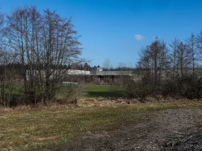 - 04.02.2025. - Travniška nezazidljiva parcela pred Industrijsko cono Želodnik.//FOTO: Bojan Velikonja