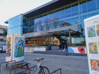 V knjižnici Globus se pripravljajo na rekordni obisk v letu. Foto: Tina Jereb