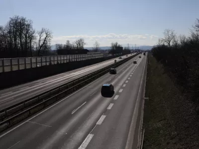 21.02.2024. DARS - štajerska avtocesta - odsek Domžale pri izvozu za Sneberje. Foto: Bojan Velikonja