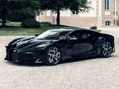 Bugatti la voiture noire