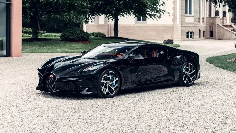 Bugatti la voiture noire