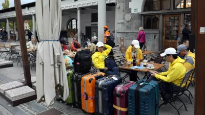 Na ministrstvu so na osnutek zakona o gostinstvu prejeli diametralno nasprotne pripombe, ki so jih skušali uravnotežiti tako z vidika dostopnosti stanovanj za prebivanje kot z vidika razvoja turizma. Fotografija je simbolična. Foto: Tomaž Skale 