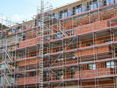 FILED - 09 June 2024, Brandenburg, Frankfurt (Oder): A general view of the construction site of an apartment building with new apartments. Germany's residential construction industry continues to face a lack of work and difficult conditions as a crisis in the sector stretches to nearly three years, according to a new survey from the ifo Institute published on Thursday. Photo: Patrick Pleul/dpa