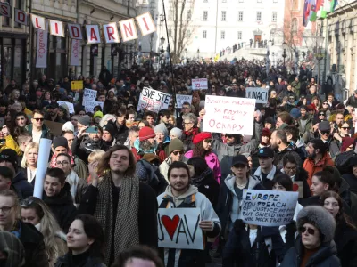 protest foto Velikonja