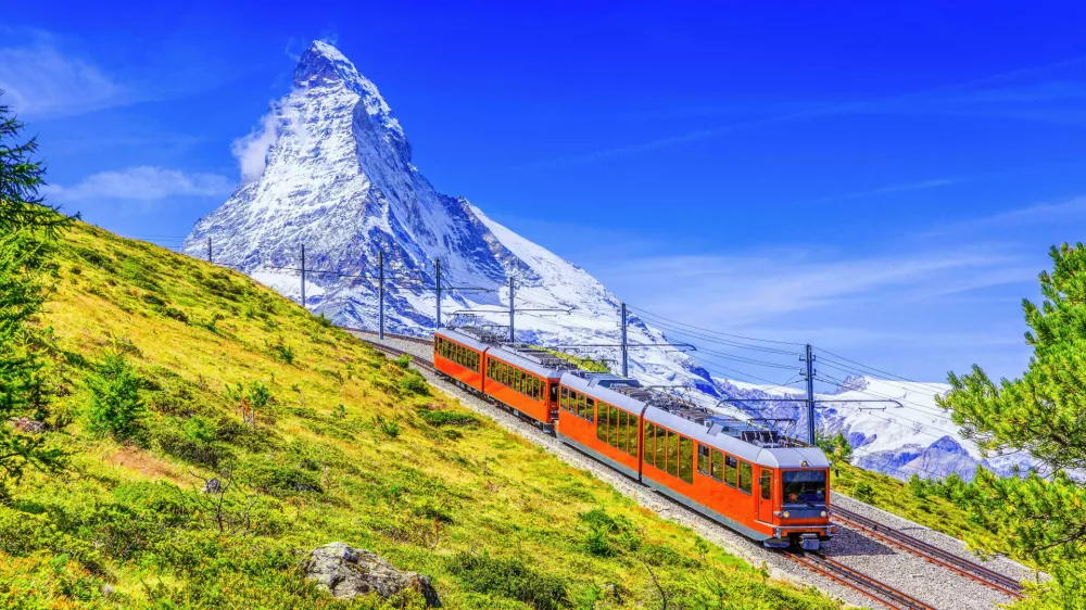 K26RPK Zermatt, Switzerland. Gornergrat tourist train with Matterhorn mountain in the background. Valais region.