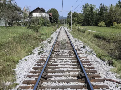 - 04.09.2024 - odsek železniške proge na relaciji Vižmarje - Medno//FOTO: Jaka Gasar