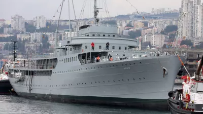 10.02.2025., Rijeka - Brod galeb dotegljen je iz Kraljevickog brodogradilista Dalmont u rijecku luku gdje je privezan uz lukobran Mololongo. Photo: Goran Kovacic/PIXSELL