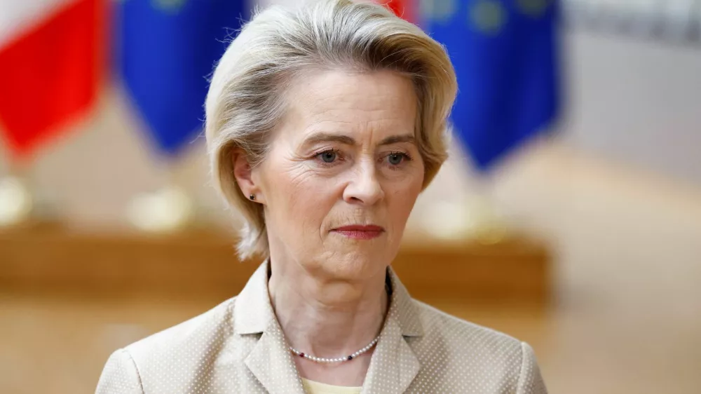 European Commission President Ursula von der Leyen looks on as she meets Canadian Prime Minister Justin Trudeau and European Council President Antonio Costa in Brussels, Belgium February 12, 2025. REUTERS/Stephanie Lecocq