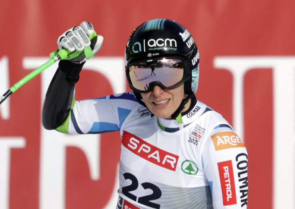 Alpine Skiing - FIS Alpine World Ski Championships - Women's Super G - Saalbach, Austria - February 6, 2025 Slovenia's Ilka Stuhec reacts after their run REUTERS/Leonhard Foeger