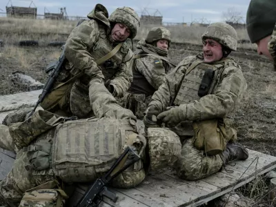 FILE PHOTO: Paratroopers of the 81st Separate Airmobile Brigade of the Ukrainian Air Assault Troops, attend a training, amid Russia's attack on Ukraine, near the town of Siversk, Donetsk region Ukraine January 21, 2025. REUTERS/Viacheslav Ratynskyi/File Photo