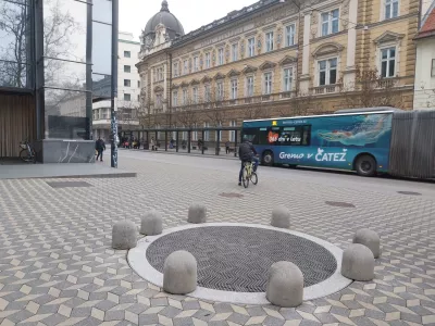 Na občini so zagotovili, da je vodna skulptura, ki bo krasila križišče Slovenske ceste in Tomšičeve ulice, že pripravljena za montažo. Foto: Vanja Brkić