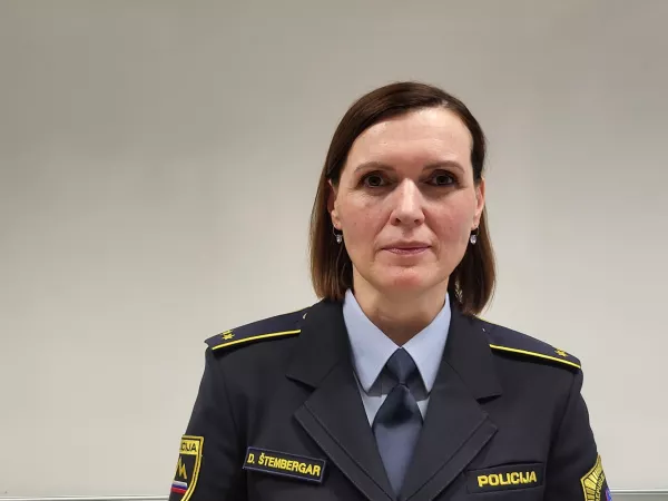 Darja Štembergar, policijska postaja Kozina, spletne prevare / Foto: Katja Gleščič