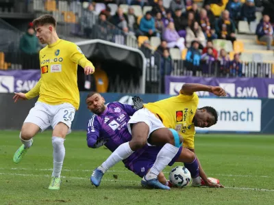 Maribor - nogomet - Nk Maribor in Nk Bravo