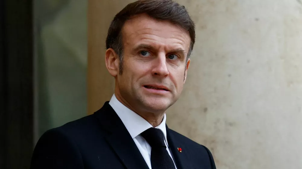 French President Emmanuel Macron waits for the arrival of Armenia's Prime Minister Nikol Pashinyan (not seen) for a bilateral meeting at the Elysee Palace as part of the Artificial Intelligence (AI) Action Summit in Paris, France, February 10, 2025. REUTERS/Gonzalo Fuentes