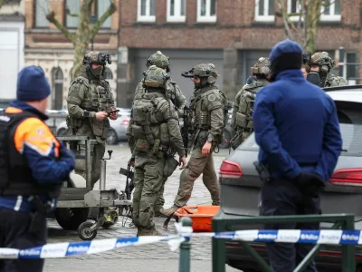 Police members work at the Clemenceau metro station, after a shooting took place in Brussels, Belgium February 5, 2025. REUTERS/Yves Herman