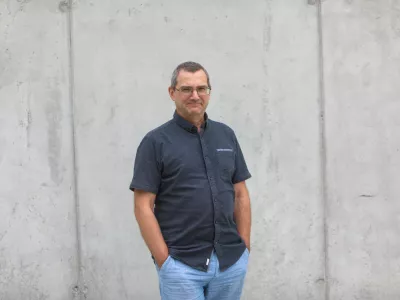 - 18.09.2023 – dr. Simon Krek, jezikoslovec,vodja Centra za jezikovne vire in tehnologije Univerze v Ljubljani in raziskovalec na Odseku za umetno inteligenco Instituta "Jožef Stefan", Dnevnikov kolumnist  //FOTO: Bojan Velikonja