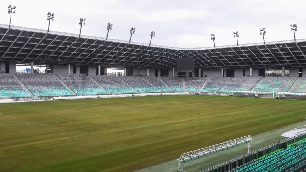 - Stadion Stožice,- 28.01.2025. - Nova trava po sanaciji na Stadionu Sožicei.//FOTO: Bojan Velikonja