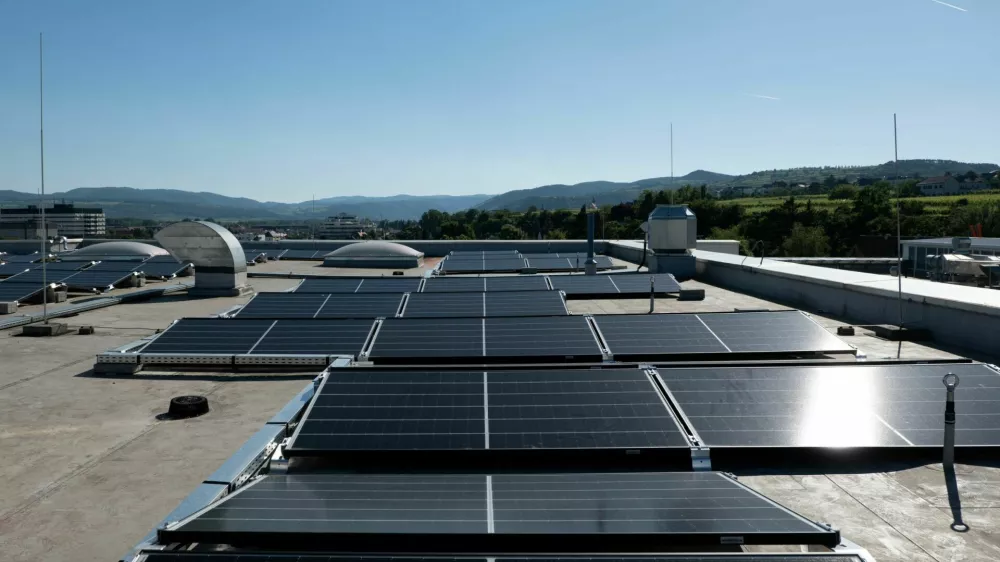 sončne elektrarne nakupovalna središča