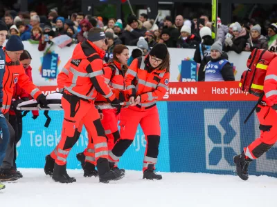 - Thea Minyian Bjoersth, hud padec,- 15.02.2025. - Svetovni pokal v smučarskih skokih za ženske Ljubno 2025.//FOTO: Bojan Velikonja